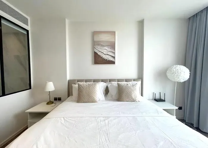 Luxury Asoke Sukhumvit Near By Bts Mrt Sleeps 4 Apartment *